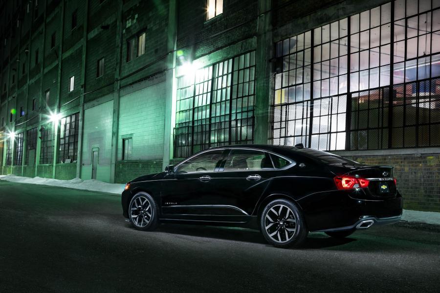  Chevrolet Impala Midnight 2015 года  (фото 2 из 4)